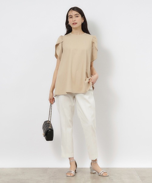 OPAQUE.CLIP(オペークドットクリップ)の「◆チューリップスリーブカットソー【洗濯機洗い可】(Tシャツ/カットソー・レディース・ホワイト/ブラック/ブルー/ベージュ・40/38/42/36)」の7枚目の写真