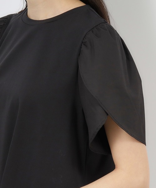 OPAQUE.CLIP(オペークドットクリップ)の「◆チューリップスリーブカットソー【洗濯機洗い可】(Tシャツ/カットソー・レディース・ホワイト/ブラック/ブルー/ベージュ・40/38/42/36)」の15枚目の写真