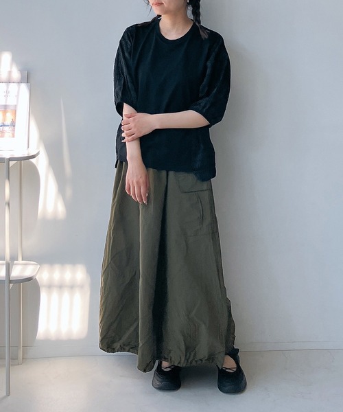 AS KNOW AS plus(アズノゥアズプラス)の「◎カットソーと布帛切り替え パフスリーブプルオーバー(Tシャツ/カットソー・レディース・ブラック系/ホワイト系/ブルー系/ブルー系1/ホワイト系1/ネイビー系/グリーン系/ブルー系2・FREE)」の11枚目の写真
