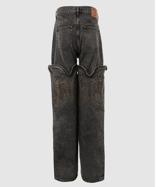 Y/Project（ワイプロジェクト）の「EVERGREEN MAXI COWBOY CUFF JEANS（デニムパンツ・メンズ・ブラック・29/30/31）」の2枚目の写真