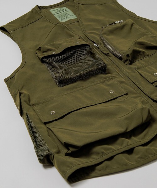 FREAK'S STORE（フリークスストア）の「FREAK’S STORE/フリークスストア MIL PKT VEST/ミリタリー ポケット ベスト/サバイバルベスト/リラックスフィット（その他アウター・メンズ・オフホワイト/オリーブ/ブラック・MEDIUM/LARGE）」の14枚目の写真