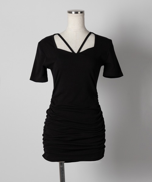 me+em select(ミームセレクト)の「※※【 2color 】クロスストラップシャーリングミニワンピース / cross strap shirring mini onepiece(ワンピース・レディース・ブラック/グレー・MEDIUM/SMALL)」の7枚目の写真