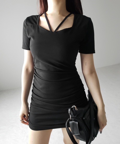 me+em select(ミームセレクト)の「※※【 2color 】クロスストラップシャーリングミニワンピース / cross strap shirring mini onepiece(ワンピース・レディース・ブラック/グレー・MEDIUM/SMALL)」の13枚目の写真