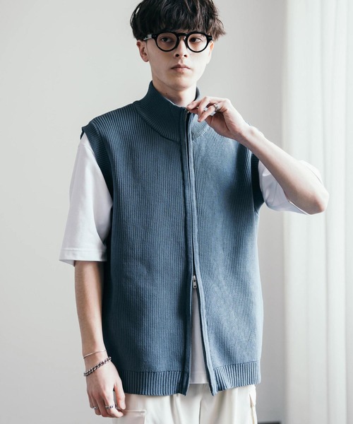 Rocky Monroe（ロッキーモンロー）の「ダブルジップハイネック