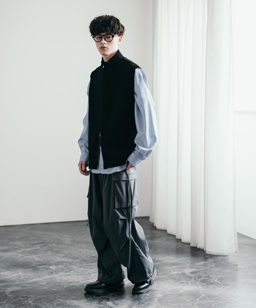 Rocky Monroe（ロッキーモンロー）の「ダブルジップハイネック