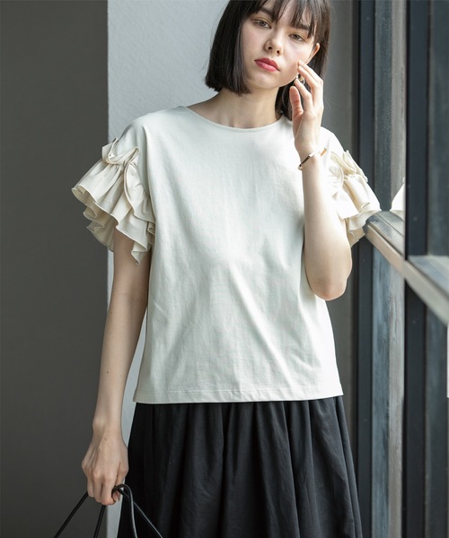 OPAQUE.CLIP(オペークドットクリップ)の「◆《美人百花掲載》フリルドッキングスリーブカットソー【洗濯機洗い可】(Tシャツ/カットソー・レディース・ブルー系その他/ホワイト/ブラック/ライトベージュ・36/38/40/42)」の3枚目の写真