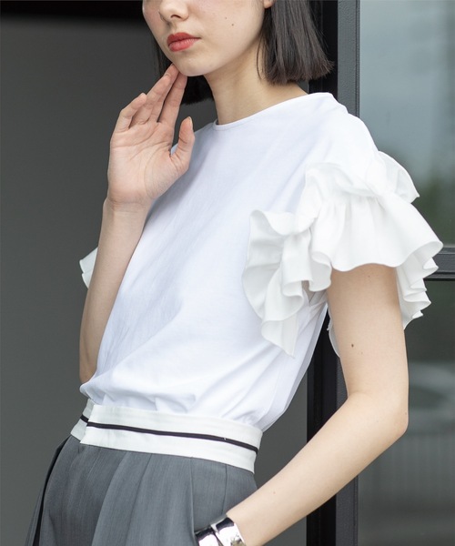 OPAQUE.CLIP(オペークドットクリップ)の「◆《美人百花掲載》フリルドッキングスリーブカットソー【洗濯機洗い可】(Tシャツ/カットソー・レディース・ブルー系その他/ホワイト/ブラック/ライトベージュ・36/38/40/42)」の7枚目の写真