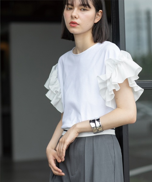 OPAQUE.CLIP(オペークドットクリップ)の「◆《美人百花掲載》フリルドッキングスリーブカットソー【洗濯機洗い可】(Tシャツ/カットソー・レディース・ブルー系その他/ホワイト/ブラック/ライトベージュ・36/38/40/42)」の8枚目の写真