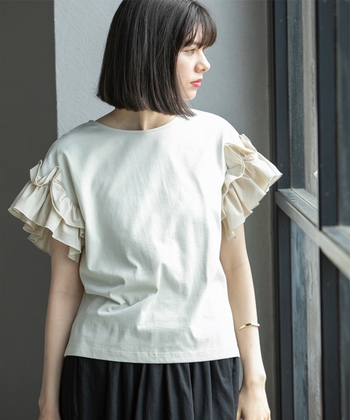 OPAQUE.CLIP(オペークドットクリップ)の「◆《美人百花掲載》フリルドッキングスリーブカットソー【洗濯機洗い可】(Tシャツ/カットソー・レディース・ブルー系その他/ホワイト/ブラック/ライトベージュ・36/38/40/42)」の13枚目の写真