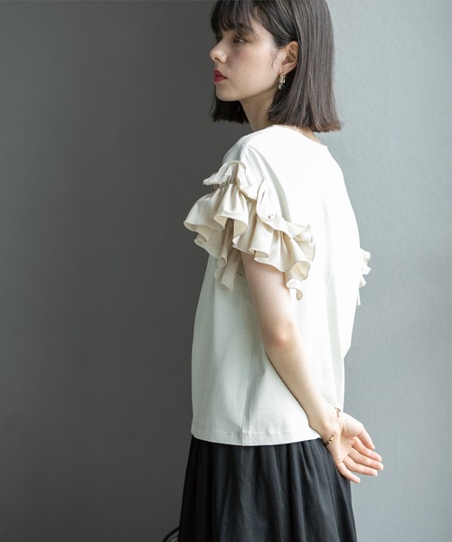 OPAQUE.CLIP(オペークドットクリップ)の「◆《美人百花掲載》フリルドッキングスリーブカットソー【洗濯機洗い可】(Tシャツ/カットソー・レディース・ブルー系その他/ホワイト/ブラック/ライトベージュ・36/38/40/42)」の15枚目の写真