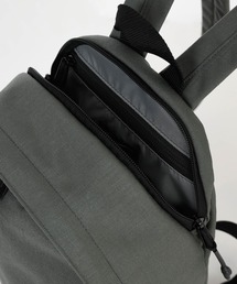 LAD MUSICIAN（ラッドミュージシャン）の「MINI BACKPACK（ショルダー