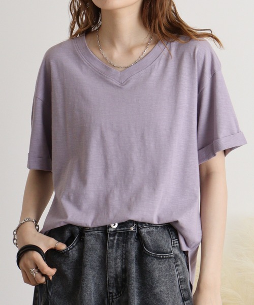 atONE(アットワン)の「オーバーサイズVネックTee(Tシャツ/カットソー・レディース・ブラック/ブルー系その他2/カーキ/オフホワイト/パープル系その他/パープル系その他2/ブルー系その他/モカ/ピンク系その他3/ピンク系その他4/ベージュ/ネイビー・M/L)」の1枚目の写真