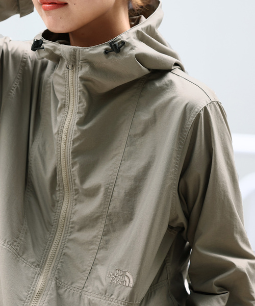 THE NORTH FACE(ザノースフェイス)の「【THE NORTH FACE】 COMPACTJACKET:マウンテンパーカー(マウンテンパーカー・レディース・ライトグレー・LARGE)」の18枚目の写真