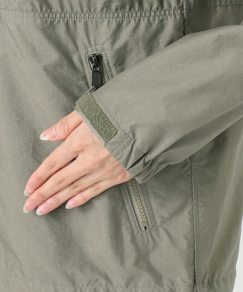 THE NORTH FACE(ザノースフェイス)の「【THE NORTH FACE】 COMPACTJACKET:マウンテンパーカー(マウンテンパーカー・レディース・ライトグレー・LARGE)」の10枚目の写真