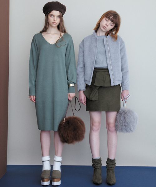 MURUA（ムルーア）の「【FEMININE】ﾌﾟﾚｰﾝVﾈｯｸﾛﾝｸﾞOP（ワンピース・レディース・カーキ/グレー/ブラック/ブラウン・FREE）」の8枚目の写真