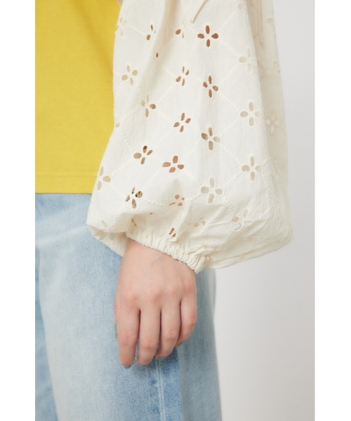 RODEO CROWNS WIDE BOWL（ロデオクラウンズワイドボウル）の「カットワークレースボレロ 2（カーディガン/ボレロ・レディース・カーキ/ブラック/アイボリー・FREE）」の13枚目の写真