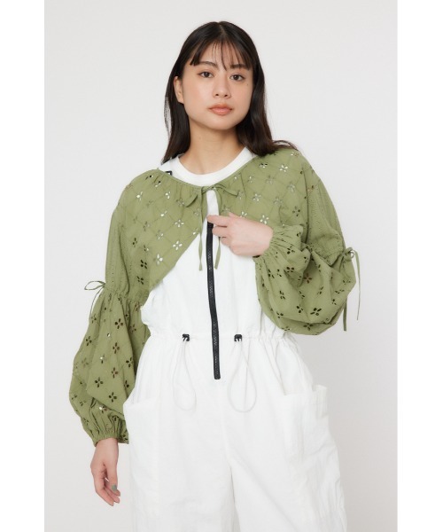 RODEO CROWNS WIDE BOWL（ロデオクラウンズワイドボウル）の「カットワークレースボレロ 2（カーディガン/ボレロ・レディース・カーキ/ブラック/アイボリー・FREE）」の6枚目の写真