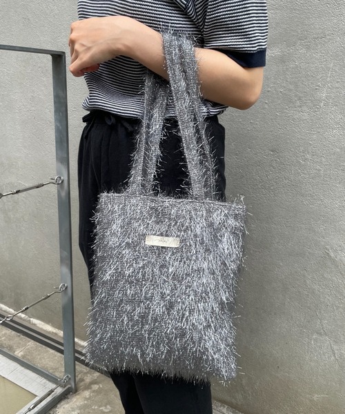 Actually（アクチュアリー）の「ラメシャギーミニトート（トートバッグ・レディース・シルバー/ブラック/ブラウン/パープル・フリー）」の18枚目の写真
