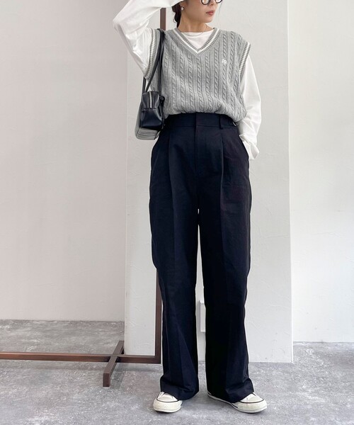 fredy emue（フレディエミュ）の「FR刺繍柄編みニットベスト（ベスト・レディース・ネイビー/オフホワイト/グレー・38）」の16枚目の写真