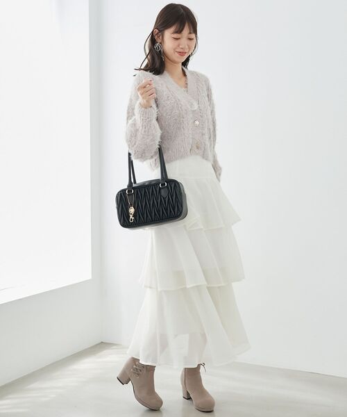 MAJESTIC LEGON（マジェスティックレゴン）の「チャームセット横長バッグ（ハンドバッグ・レディース・アイボリー/グレイッシュベージュ/ブラック/キャメル・FREE）」の17枚目の写真