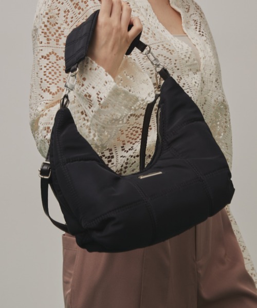 Solace（ソレイス）の「3wayナイロンキルティングハンドバッグ（ハンドバッグ・レディース・ブラック・FREE）」の19枚目の写真