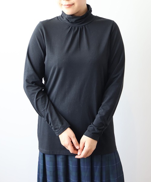 MB mint breeze(エムビーミントブリーズ)の「【L~6L 大きいサイズ】【吸湿・発熱】天竺タートルネックTシャツ(Tシャツ/カットソー・レディース・ネイビー/グレー/ブルー/ブラック/クリーム・L/LL/3L/4L/5L/6L)」の2枚目の写真