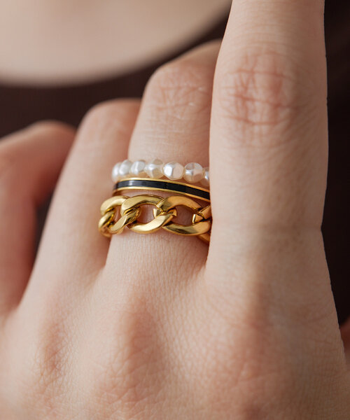 ear PAPILLONNER（イアパピヨネ）の「《3点セット/金属アレルギー対応》ステンレス3連ミックスリング（リング・レディース・ゴールド/シルバー・FREE）」の12枚目の写真