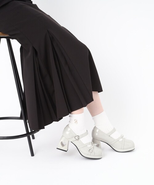 cs T&P（シーエスティーアンドピー）の「大人気インフルエンサー 桜井ひかるちゃんコラボ 厚底ストラップ付ハートくり抜きヒールパンプス（パンプス・レディース・ワイン系3/アイボリー系1/グレー系1/ブラック系1・S/M/L/LL）」の15枚目の写真