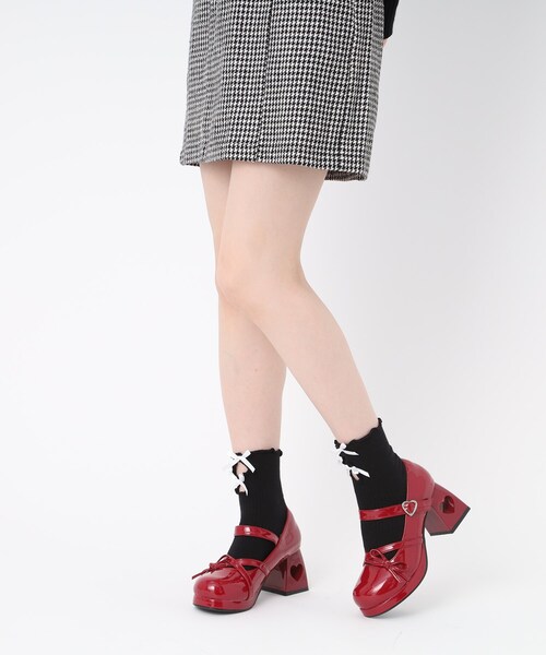 cs T&P（シーエスティーアンドピー）の「大人気インフルエンサー 桜井ひかるちゃんコラボ 厚底ストラップ付ハートくり抜きヒールパンプス（パンプス・レディース・ワイン系3/アイボリー系1/グレー系1/ブラック系1・S/M/L/LL）」の19枚目の写真