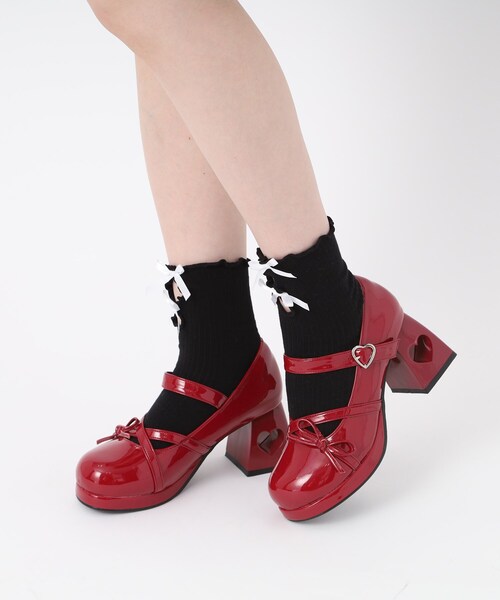 cs T&P（シーエスティーアンドピー）の「大人気インフルエンサー 桜井ひかるちゃんコラボ 厚底ストラップ付ハートくり抜きヒールパンプス（パンプス・レディース・ワイン系3/アイボリー系1/グレー系1/ブラック系1・S/M/L/LL）」の22枚目の写真