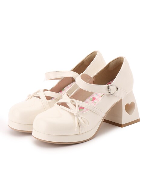 cs T&P（シーエスティーアンドピー）の「大人気インフルエンサー 桜井ひかるちゃんコラボ 厚底ストラップ付ハートくり抜きヒールパンプス（パンプス・レディース・ワイン系3/アイボリー系1/グレー系1/ブラック系1・S/M/L/LL）」の7枚目の写真