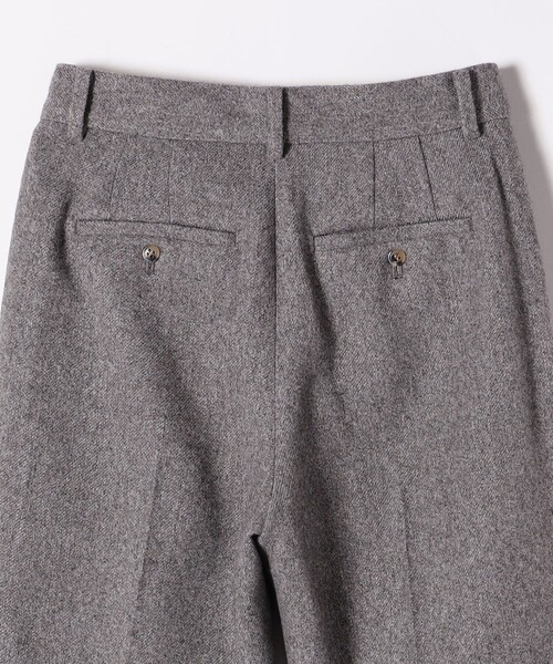 quaranciel(カランシエル)の「quaranciel:〈洗濯機可能〉ポリエステル サージ セミ フレア パンツ(その他パンツ・レディース・ネイビー/グレー・36/38/40)」の4枚目の写真