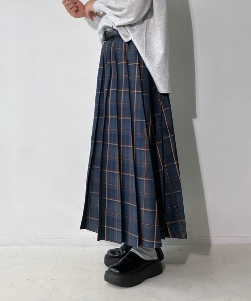 AS KNOW AS plus（アズノゥアズプラス）の「◇アソートデザイン チェックプリーツロングスカート（スカート・レディース・ブラウン系/ネイビー系/ブラック系・FREE）」の8枚目の写真