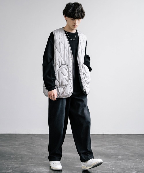 Rocky Monroe(ロッキーモンロー)の「ひょうたんキルト×フリース 2WAYリバーシブル中綿入り前開きベスト(ダウンベスト・メンズ・チャコール/グレー/ブラック/カーキ・M/L/XL)」の16枚目の写真
