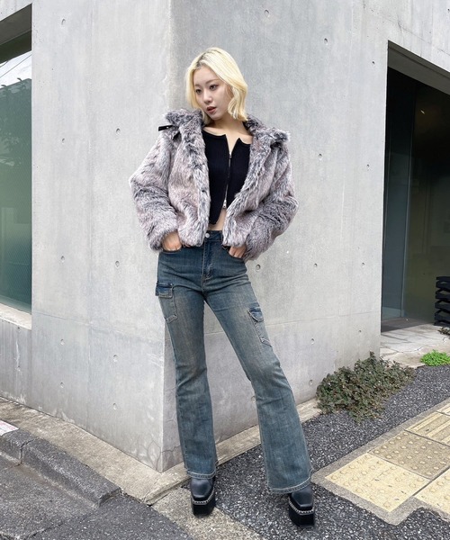 ENVYM（アンビー）の「ストレッチカーゴフレアデニム（デニムパンツ・レディース・ブルー・SMALL/MEDIUM）」の9枚目の写真