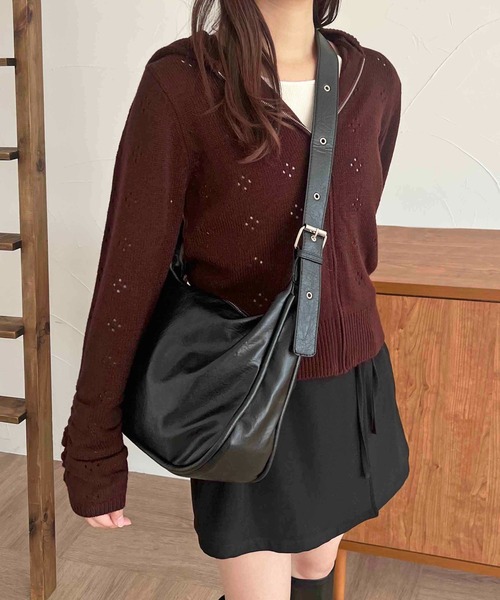 apres jour clair（アプレジュールクレア）の「【apres jour clair×ARIAZ】ベルトショルダーバッグ（ショルダーバッグ・レディース・ブラック/ダークブラウン・FREE）」の3枚目の写真