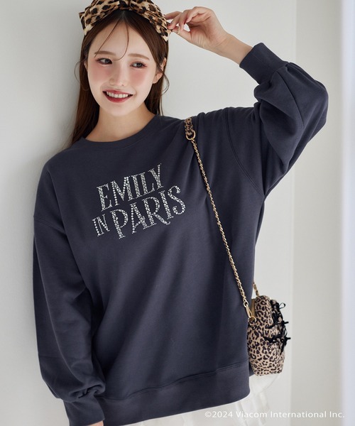 one after another NICE CLAUP(ワンアフターアナザーナイスクラップ)の「【 EMILY IN PARIS × one after another NICECLAUP 】ロゴスウェット(スウェット・レディース・オフホワイト/オートミール/ネイビー/ホワイト系その他・FREE)」の4枚目の写真