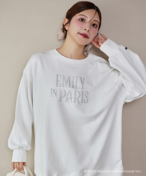one after another NICE CLAUP(ワンアフターアナザーナイスクラップ)の「【 EMILY IN PARIS × one after another NICECLAUP 】ロゴスウェット(スウェット・レディース・オフホワイト/オートミール/ネイビー/ホワイト系その他・FREE)」の1枚目の写真