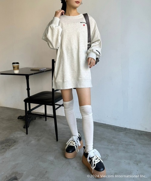 セール】【 EMILY IN PARIS × one after another NICECLAUP 】ロゴ