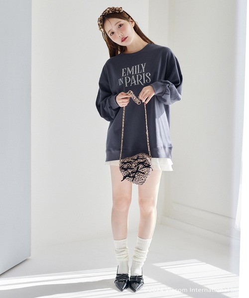 one after another NICE CLAUP(ワンアフターアナザーナイスクラップ)の「【 EMILY IN PARIS × one after another NICECLAUP 】ロゴスウェット(スウェット・レディース・オフホワイト/オートミール/ネイビー/ホワイト系その他・FREE)」の16枚目の写真