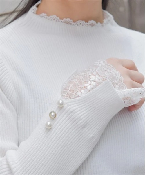 axes femme（アクシーズファム）の「連ボタン袖レースニットプルオーバー（ニット/セーター・レディース・グレー/ホワイト/ピンク/ネイビー・FREE）」の9枚目の写真