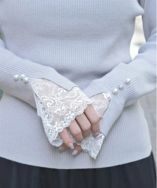 axes femme（アクシーズファム）の「連ボタン袖レースニットプルオーバー（ニット/セーター・レディース・グレー/ホワイト/ピンク/ネイビー・FREE）」の11枚目の写真