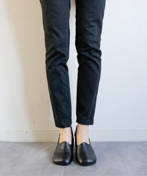 Fabby fabby（ファビィーファビィー）の「ラウンドスクエアバックストラップパンプス（パンプス・レディース・ブラック/シルバー/ゴールド/ワインレッド・SMALL/MEDIUM/LARGE）」の5枚目の写真