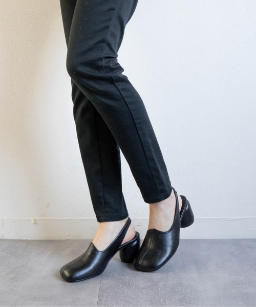 Fabby fabby（ファビィーファビィー）の「ラウンドスクエアバックストラップパンプス（パンプス・レディース・ブラック/シルバー/ゴールド/ワインレッド・SMALL/MEDIUM/LARGE）」の6枚目の写真