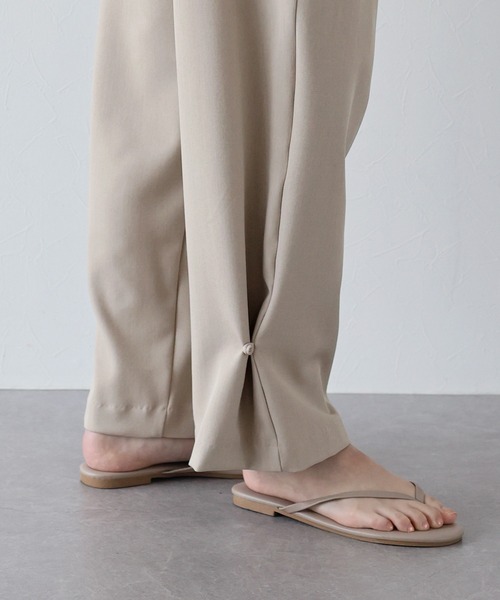 J by blue(ジェイバイブルー)の「2wayタックワイドパンツ(スラックス・レディース・グレー/ブラック/ベージュ・LARGE/MEDIUM)」の19枚目の写真