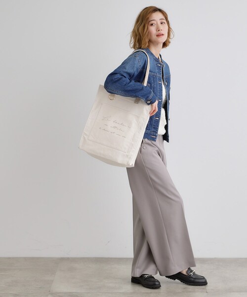 grove（グローブ）の「【大人の推し活にも！】ロゴキャンバストート【A4・多機能】（トートバッグ・レディース・ブラック/ライトベージュ/ダークグレー/パープル・00）」の12枚目の写真