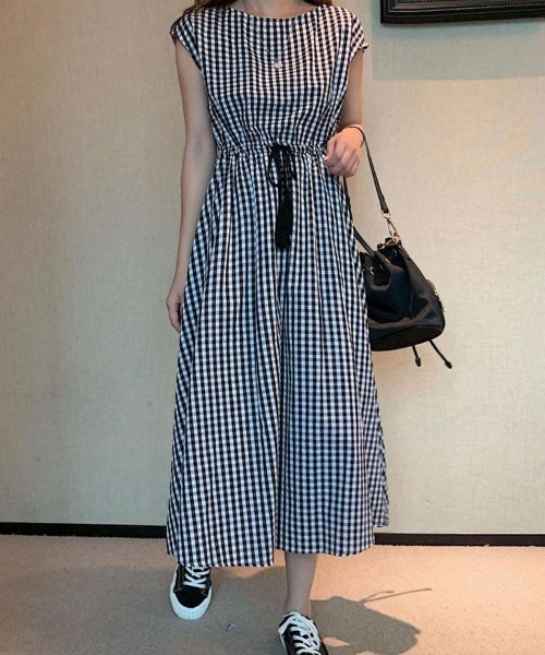 SallyLunn(サリーラン)の「リネンタッチマキシ丈ワンピース(ワンピース・レディース・ブラック/ベージュ/ネイビー/チェック・MEDIUM/LARGE)」の1枚目の写真