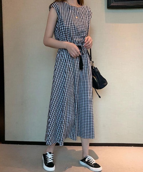 SallyLunn(サリーラン)の「リネンタッチマキシ丈ワンピース(ワンピース・レディース・ブラック/ベージュ/ネイビー/チェック・MEDIUM/LARGE)」の10枚目の写真