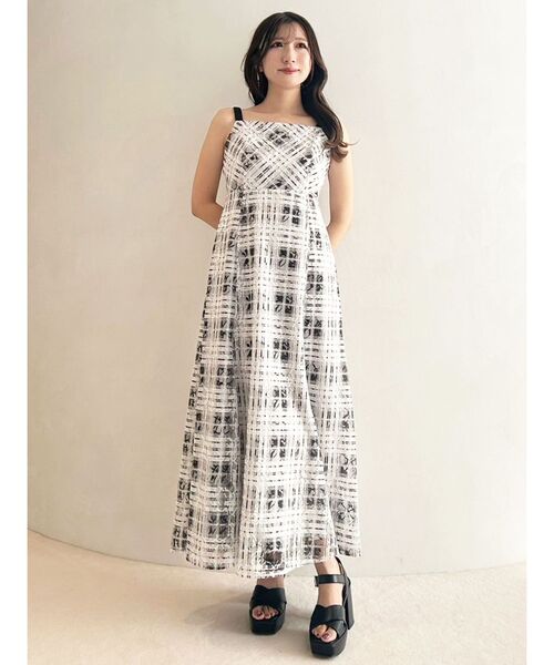 MERCURYDUO（マーキュリーデュオ）の「レースチェックプリントバックシャンキャミワンピース（ワンピース・レディース・オフホワイト/ミント/ブラック・MEDIUM/SMALL）」の4枚目の写真
