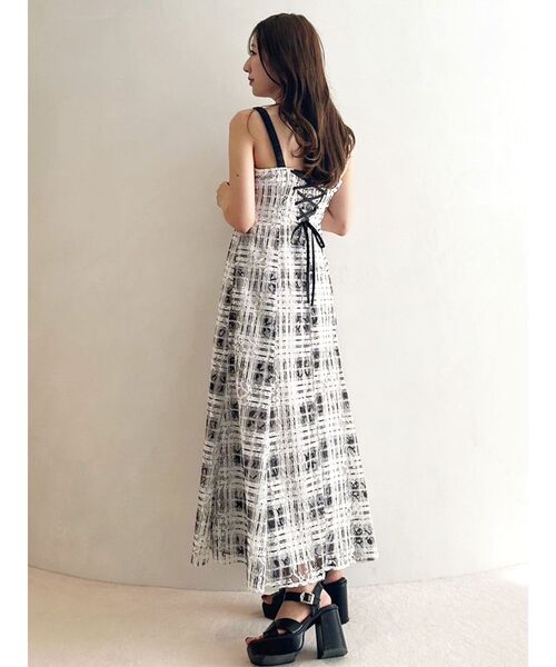 MERCURYDUO（マーキュリーデュオ）の「レースチェックプリントバックシャンキャミワンピース（ワンピース・レディース・オフホワイト/ミント/ブラック・MEDIUM/SMALL）」の5枚目の写真